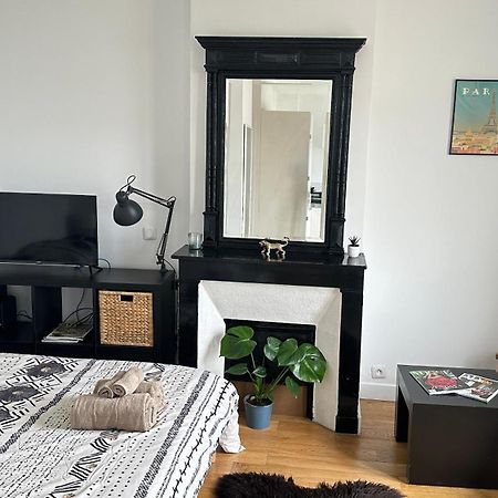 Charmant Studio Au Coeur Du 18E Apartment Paris Ngoại thất bức ảnh