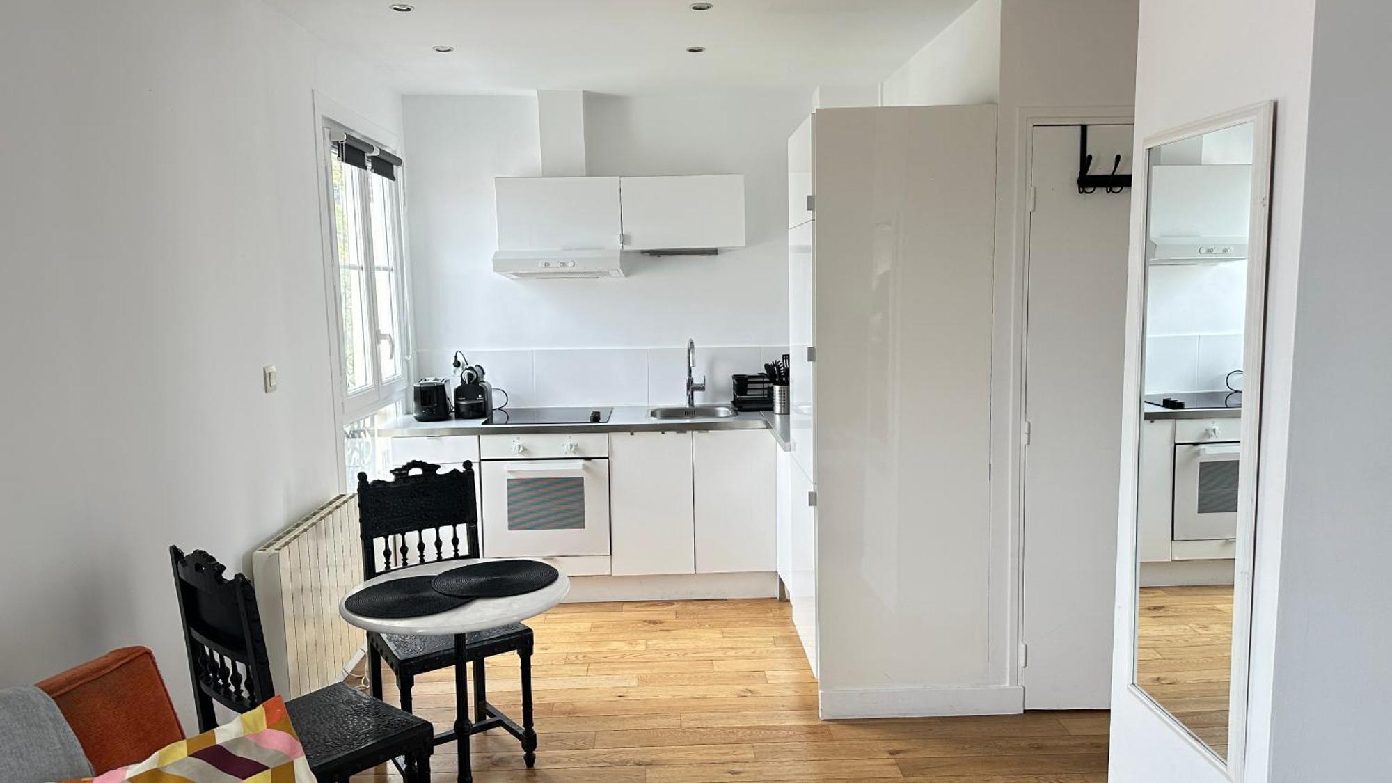 Charmant Studio Au Coeur Du 18E Apartment Paris Ngoại thất bức ảnh